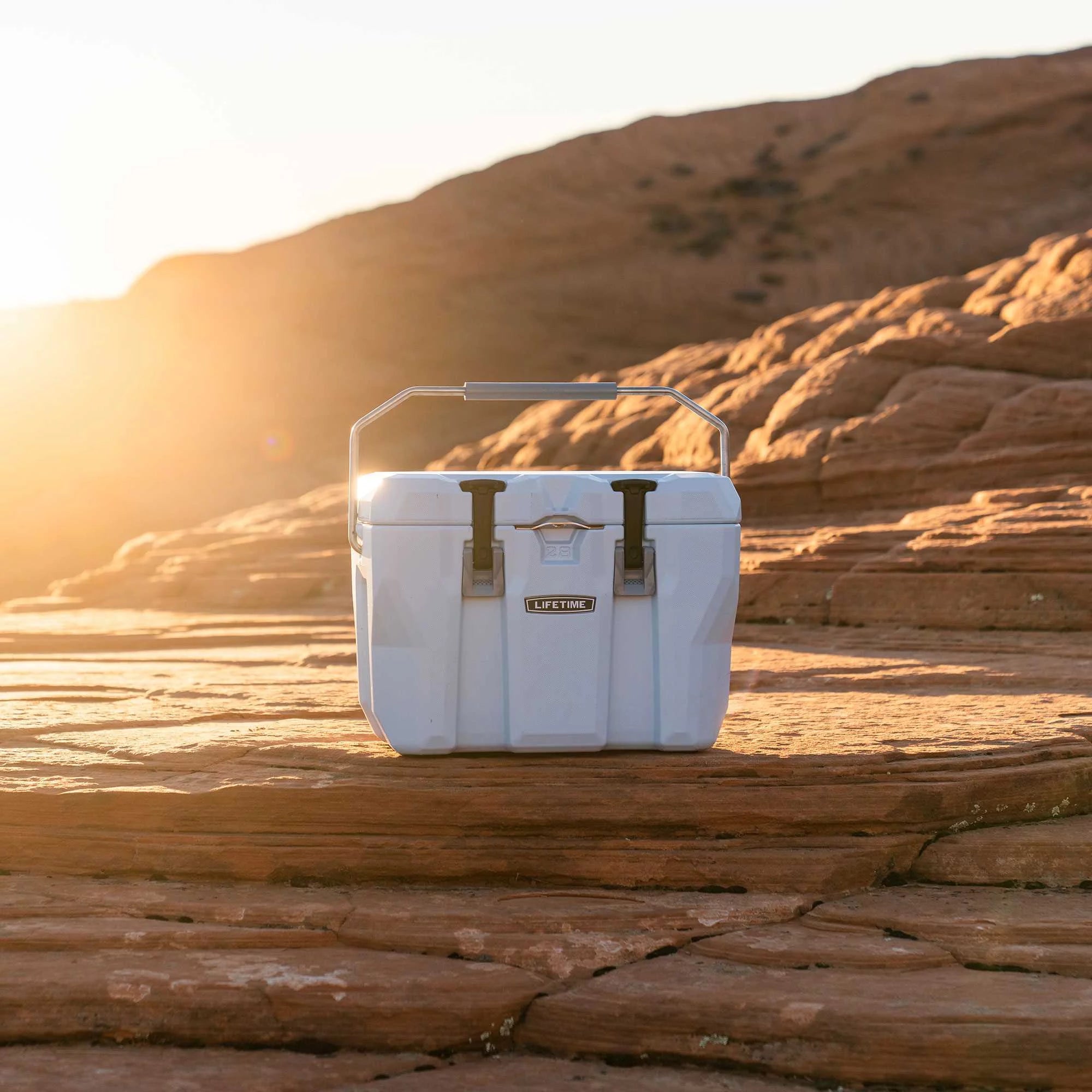 Cooler 28 Quart Sky Blue a7
