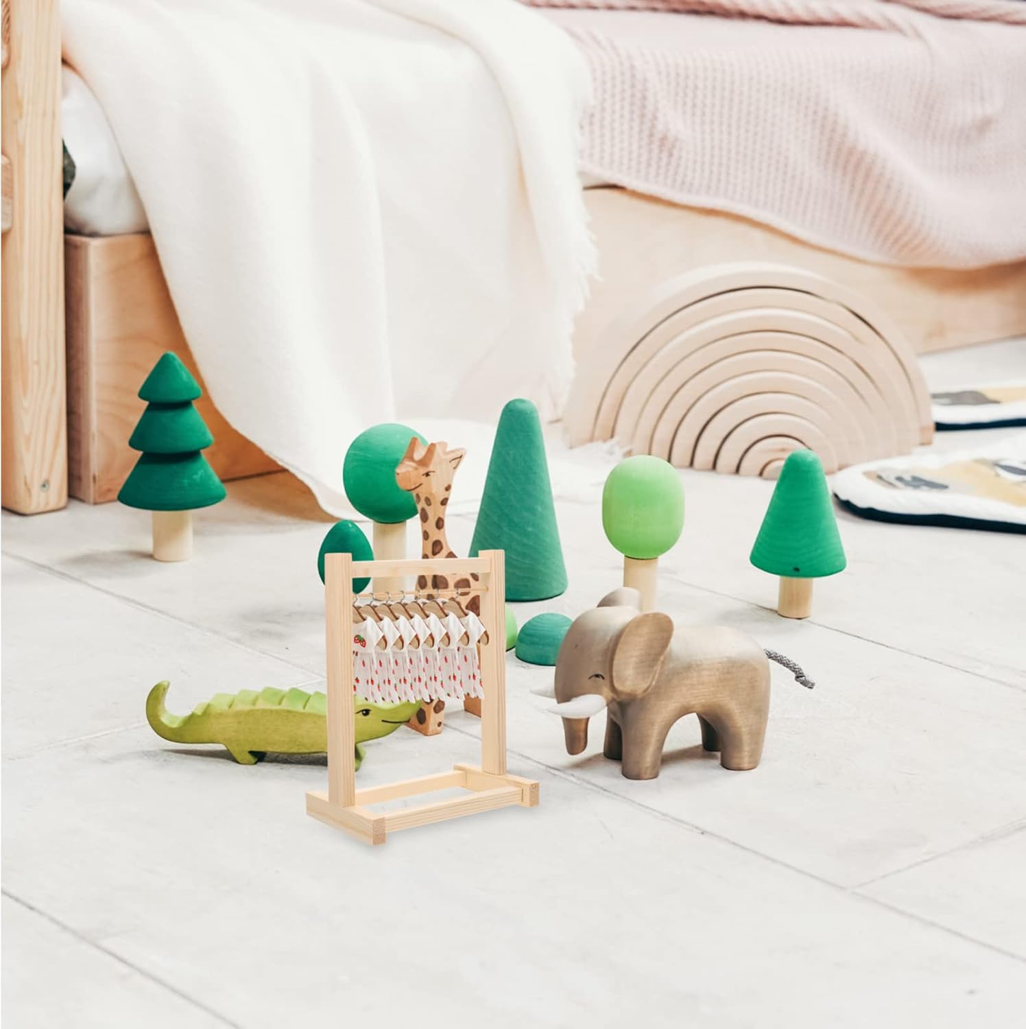 Toddmomy Wooden Mini Doll Garment Rack with Clothes Hangers, 20cm X289