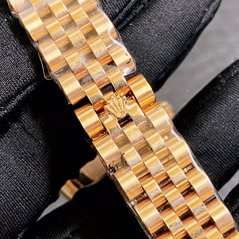 Womens Diamond Dial Watch 36mm a7