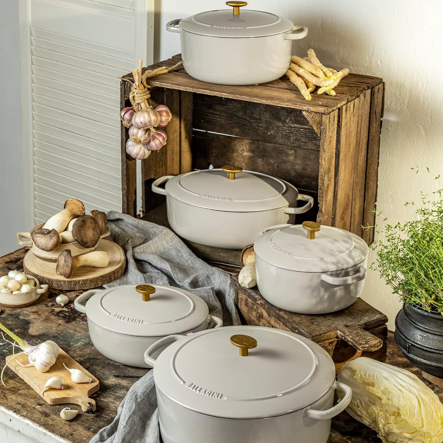 BALLARINI Bellamonte Cast Iron 5-qt Oval Dutch Oven, Crema White X21632