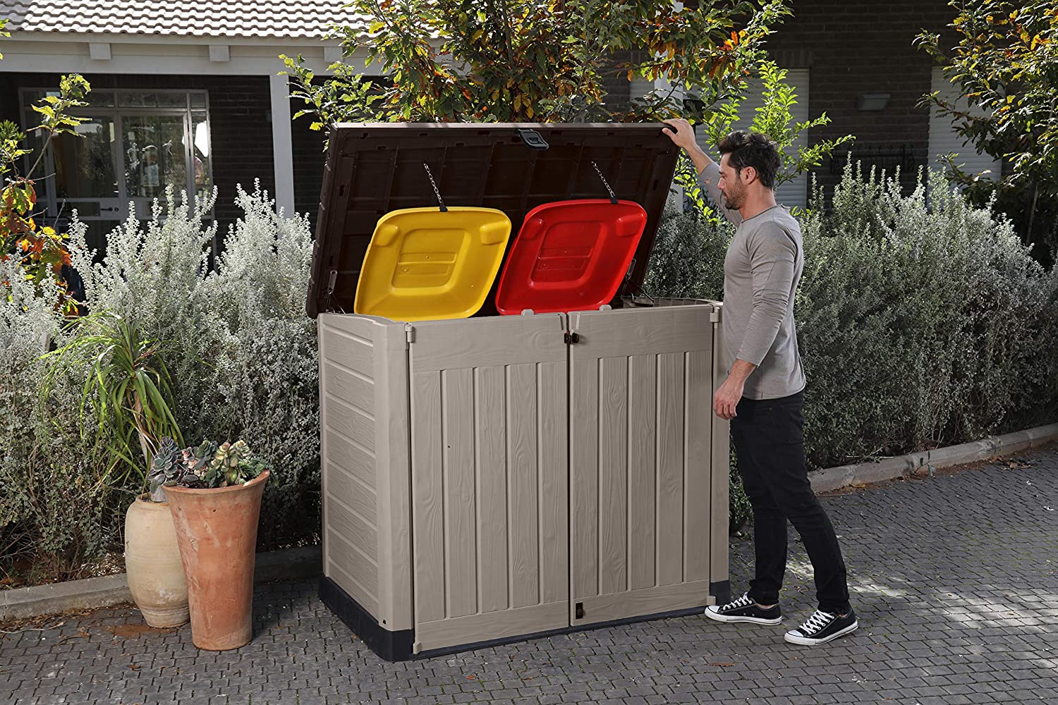 Outdoor Storage Shed 155x82x155cm Beige Brown a7