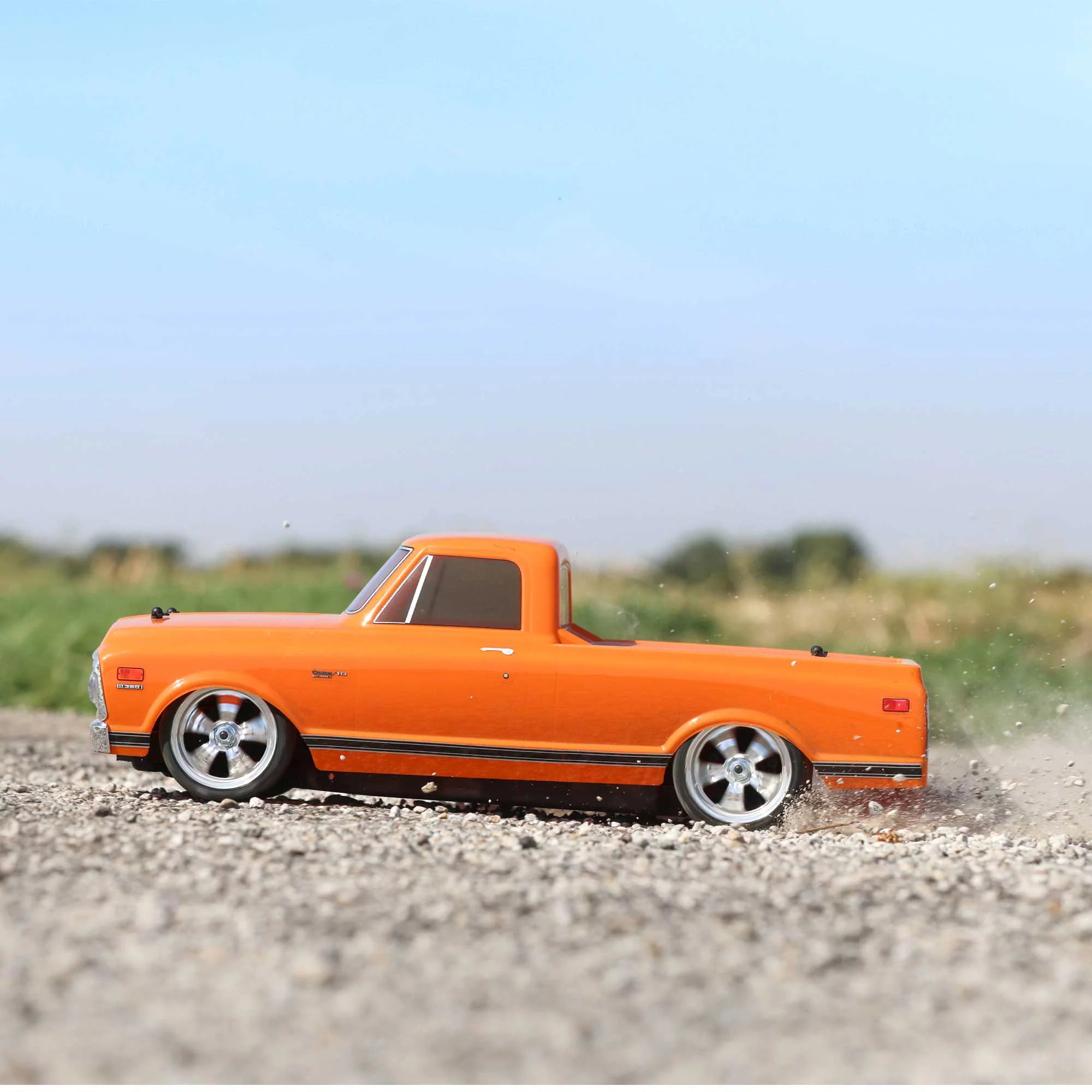 Losi RC Truck 1/10 1972 Chevy C10 Pickup V100 AWD RTR Orange Y2749