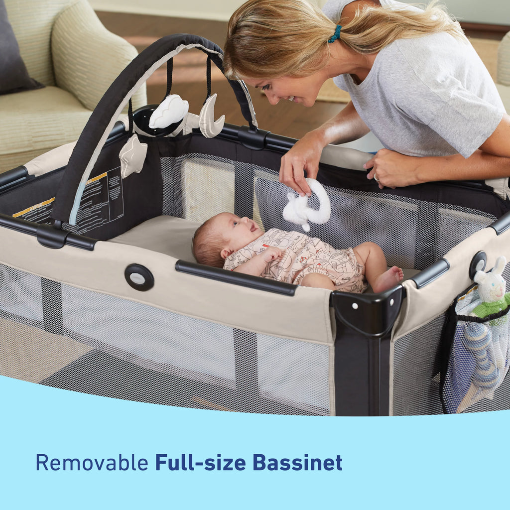 Graco Pack ‘n Play On the Go Playard, Kaden O80385