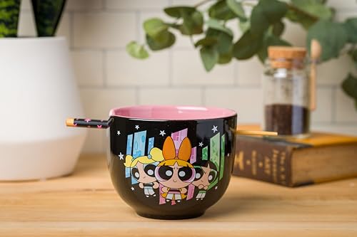 Hello Kitty Strawberry Milk Ceramic Ramen Bowl with Chopsticks, 20 oz Z119