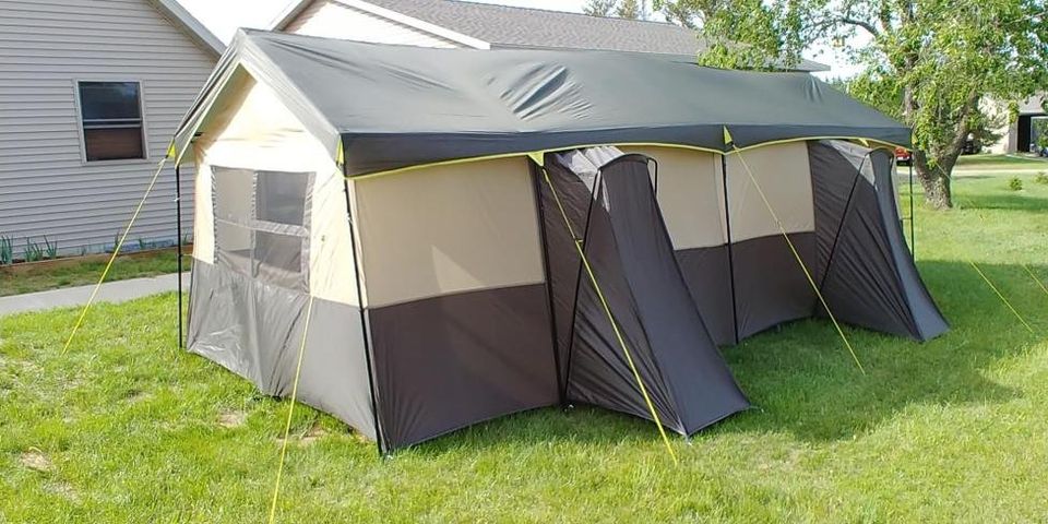 12 person cabin tent with 2 closets k7p