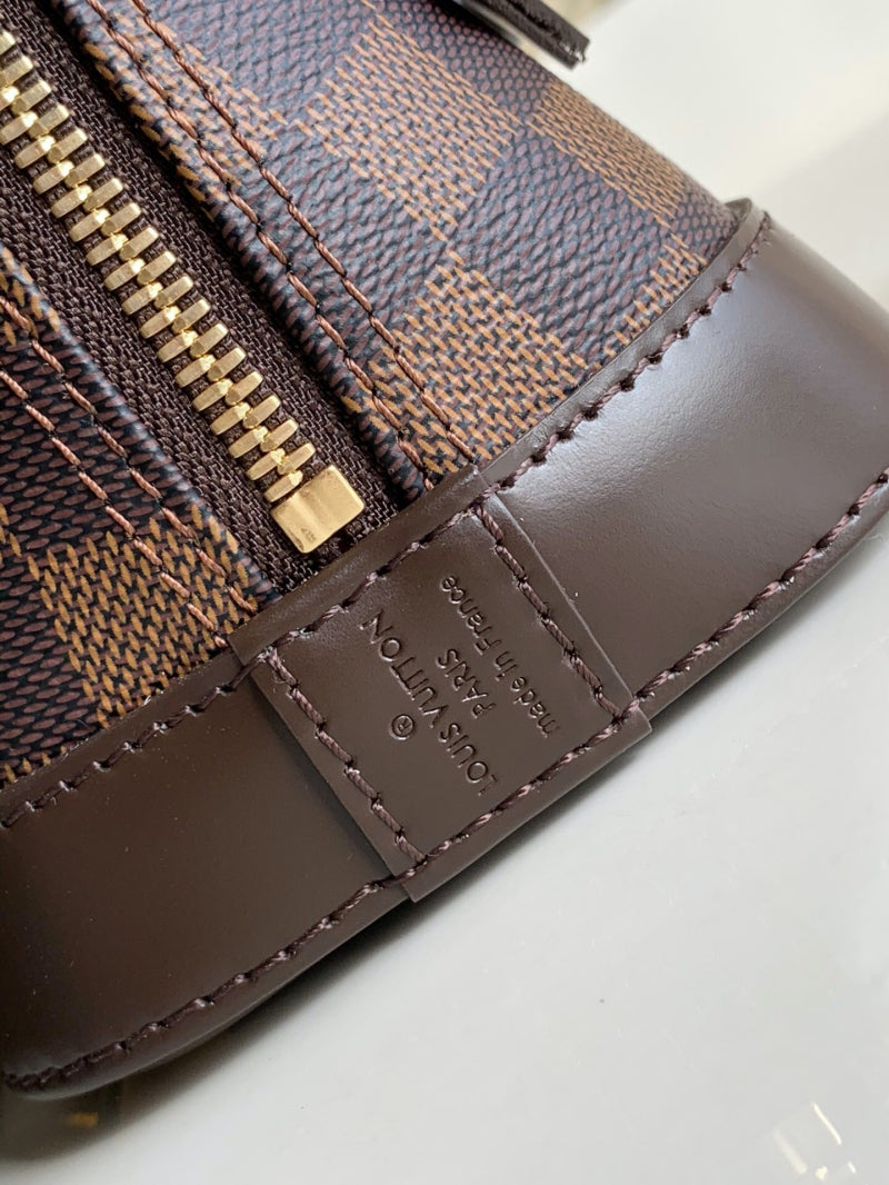 Alma BB handbag k7q