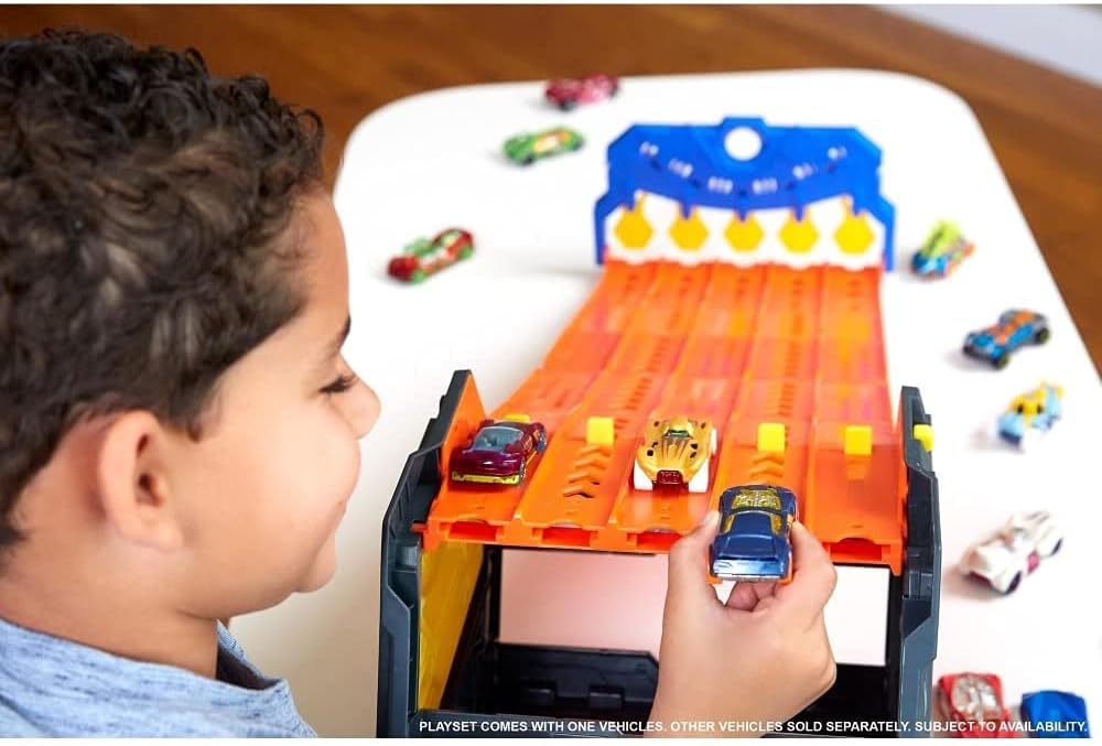 DieCast Toy Cars and Trucks Raceway Trackset with 2 Stickers k7