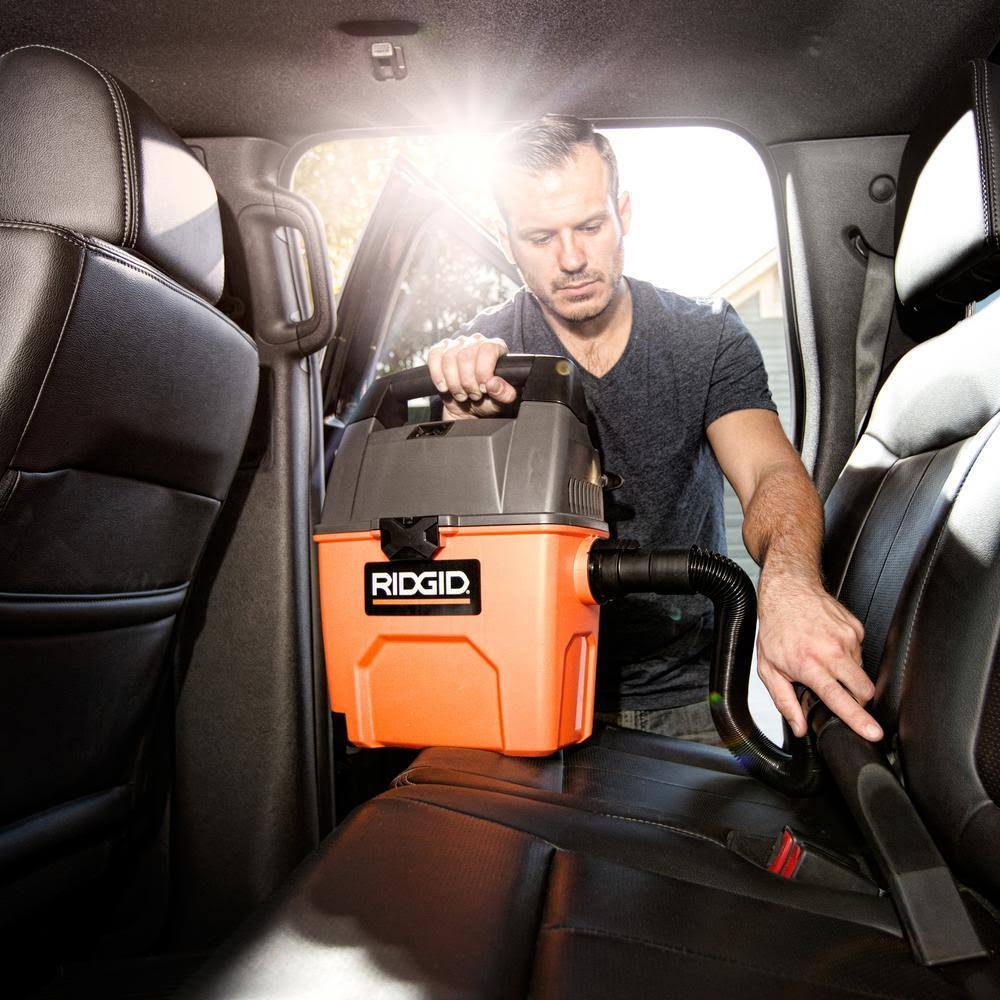 Wet Dry Vacuum 3.5 Peak HP Portable with LED Nozzle k7