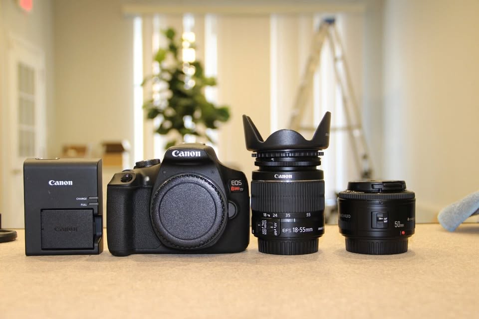 DSLR Camera with 18-55mm and 75-300mm Lenses, Black k7