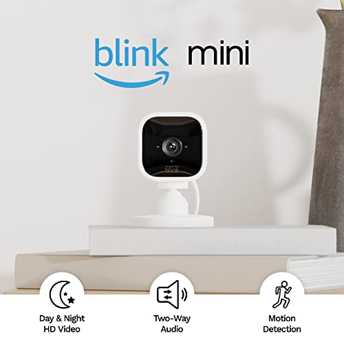 Compact indoor plug-in smart security camera 2-pack k7p