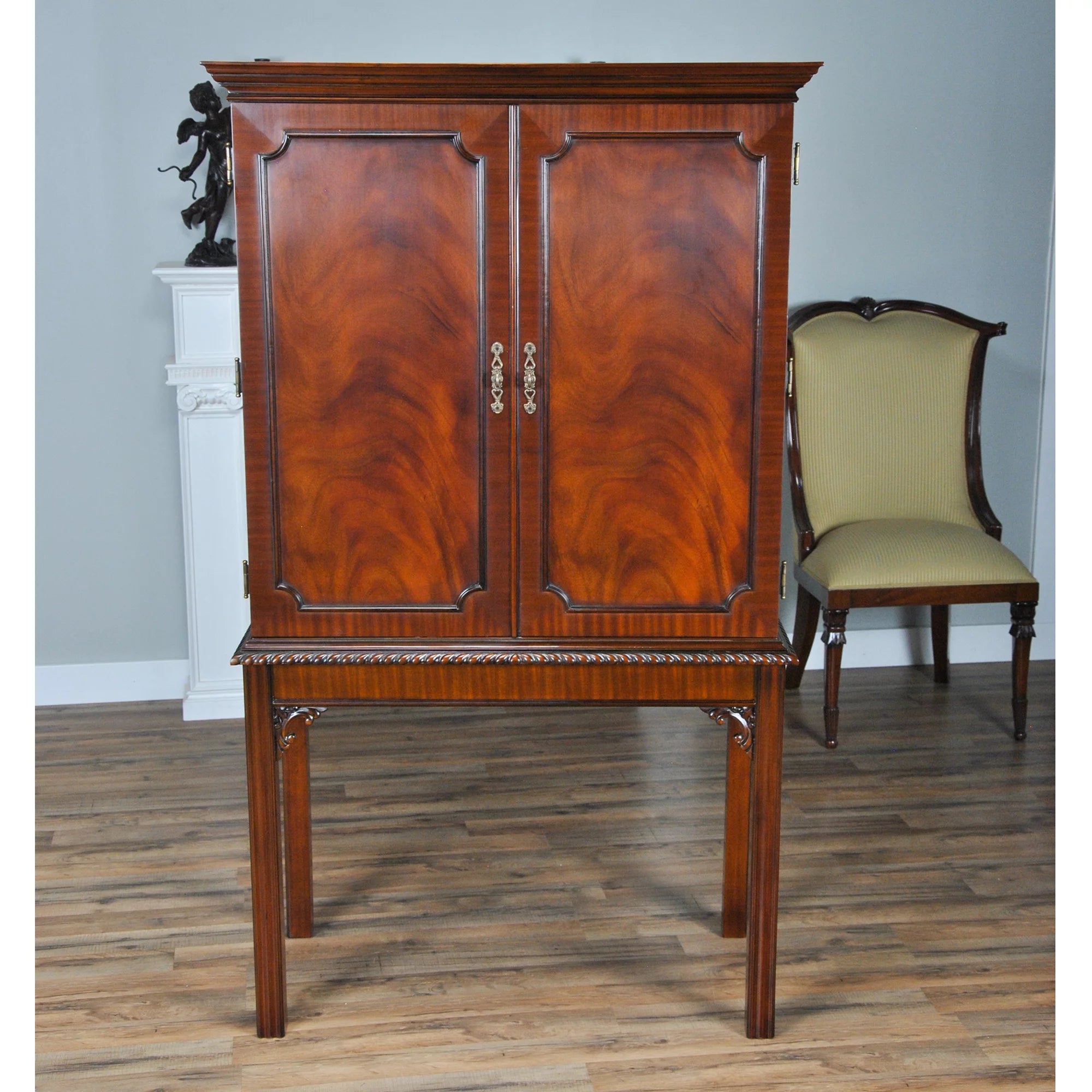 Bar Cabinet R211633