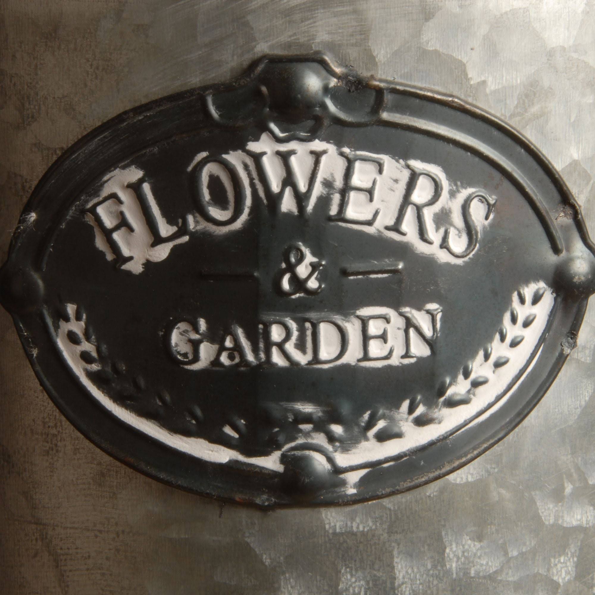 Antique Milk Can Garden Decor k7
