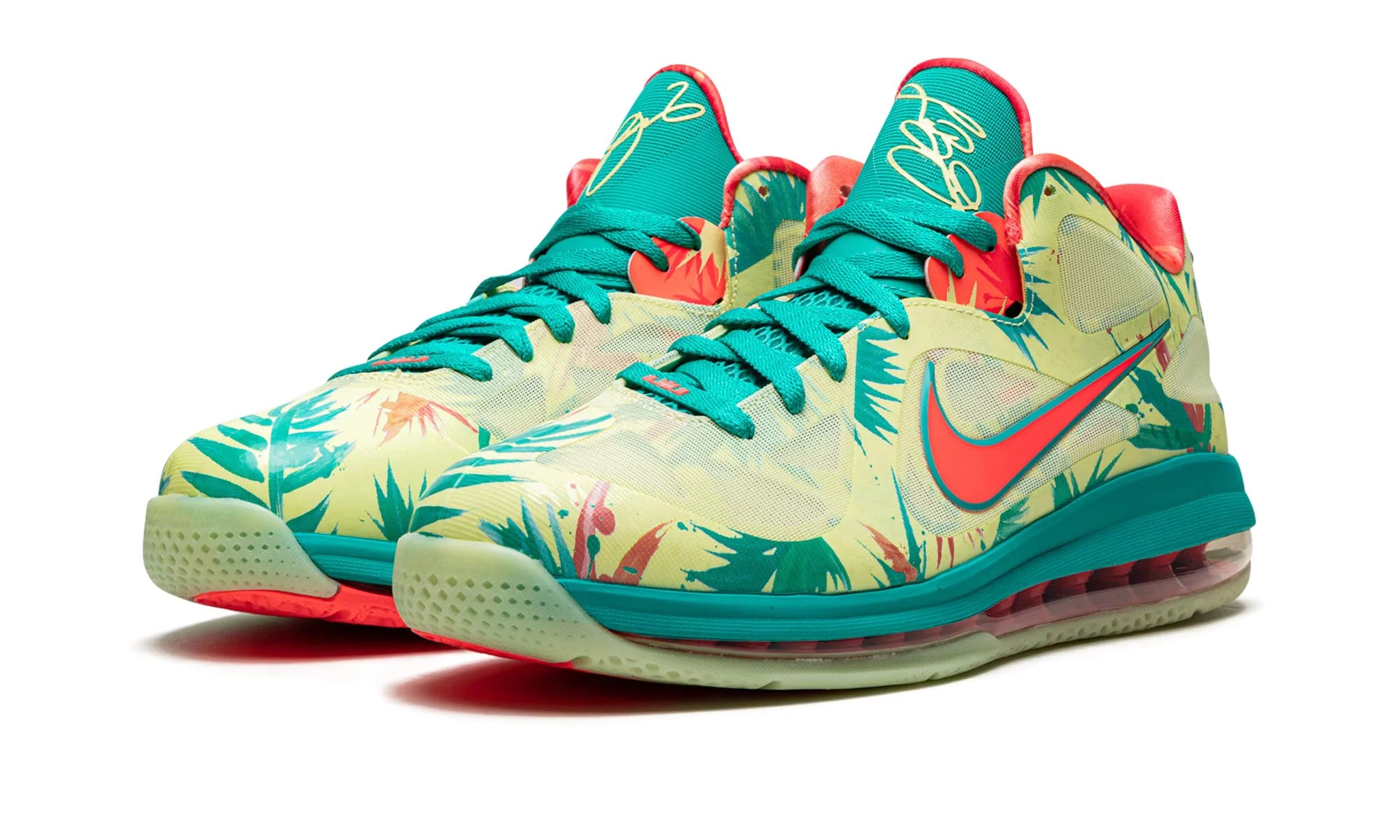 Basketball Shoes 9.5 k7