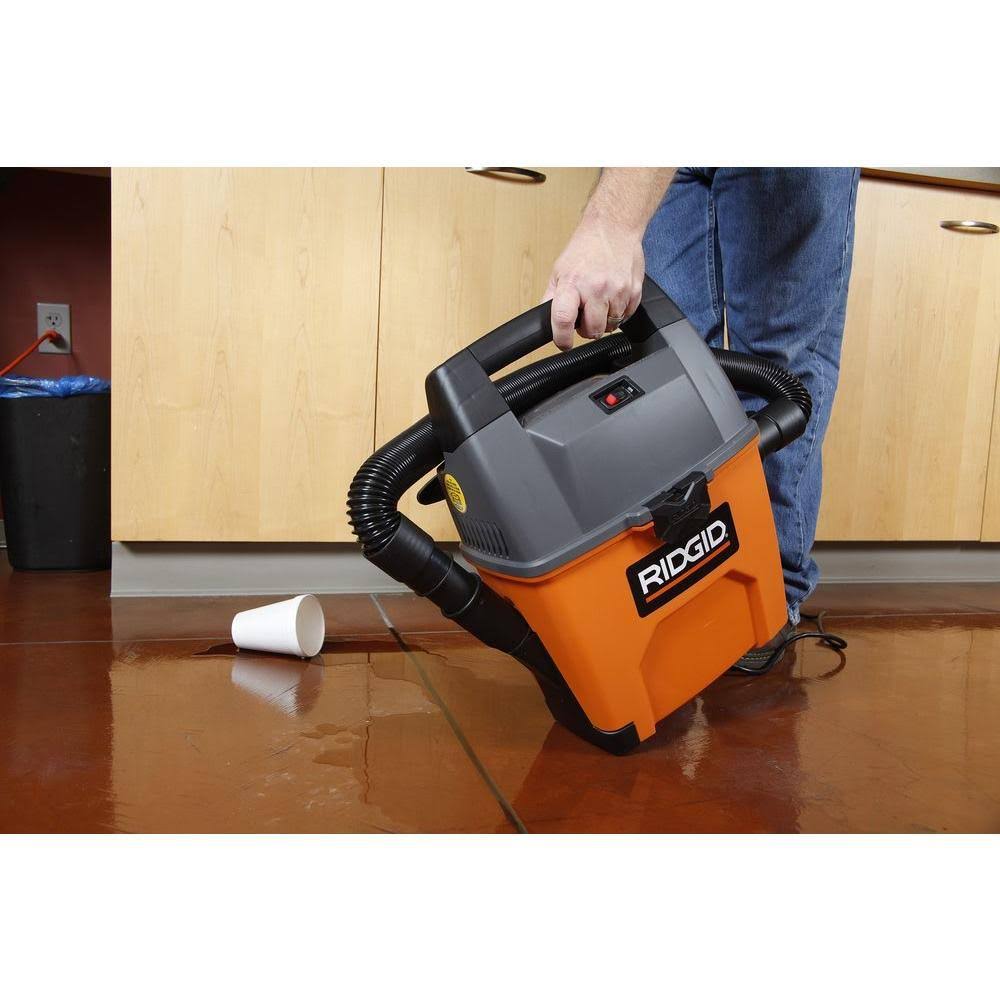 Wet Dry Vacuum 3.5 Peak HP Portable with LED Nozzle k7