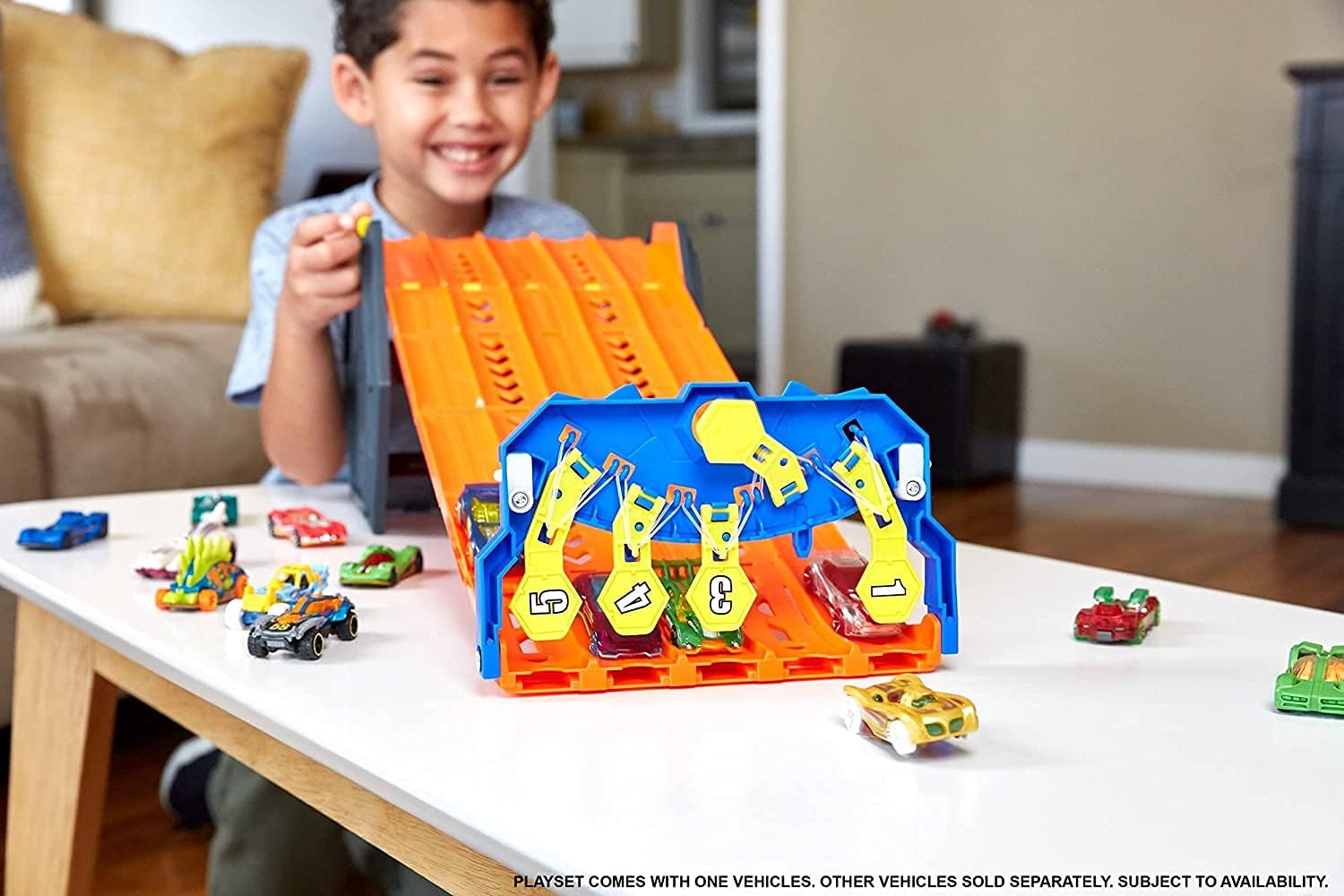 DieCast Toy Cars and Trucks Raceway Trackset with 2 Stickers k7