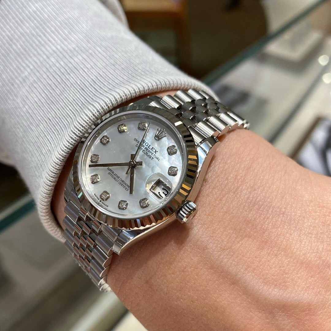 Womens Diamond Dial Watch 36mm a7