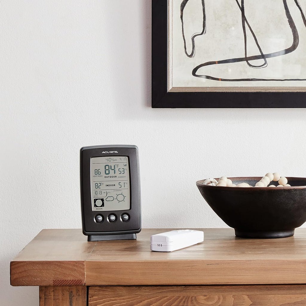 AcuRite Digital Weather Forecaster with Indoor/Outdoor Temperature and Humidity, Black K407469