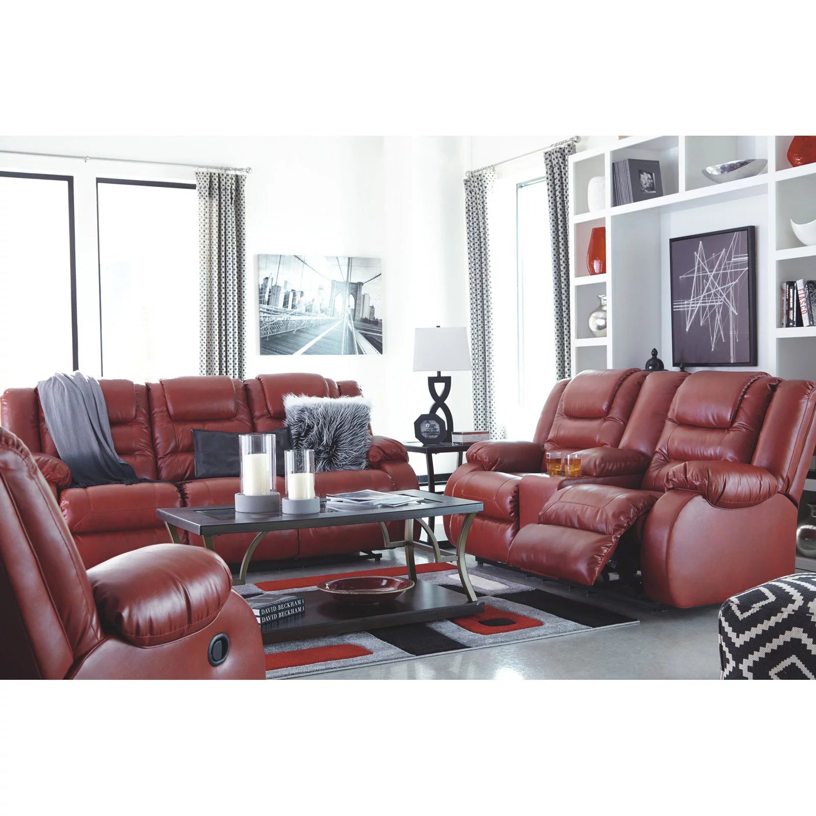 Signature Design by Ashley Vacherie Reclining Loveseat, Chocolate P144441