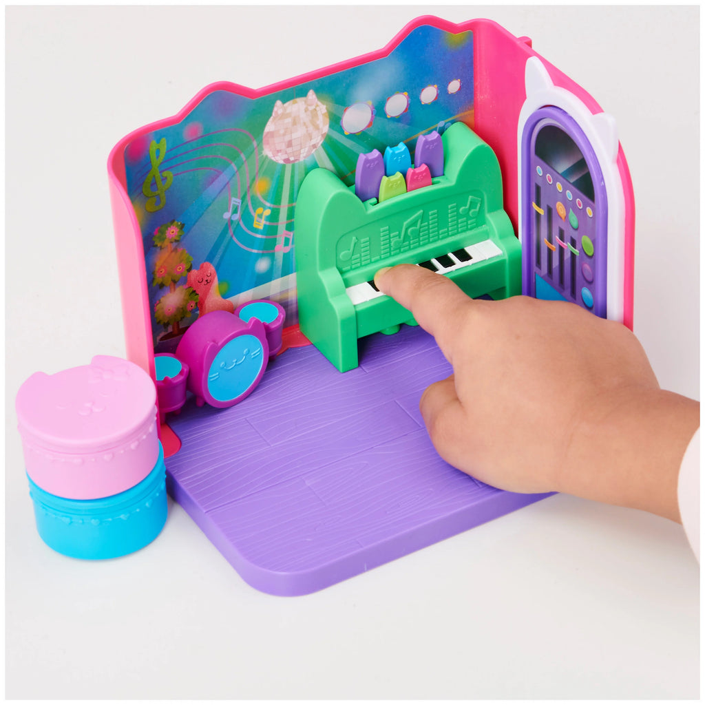 Gabby’s Dollhouse Groovy Music Room Playset with Daniel James Figure M918