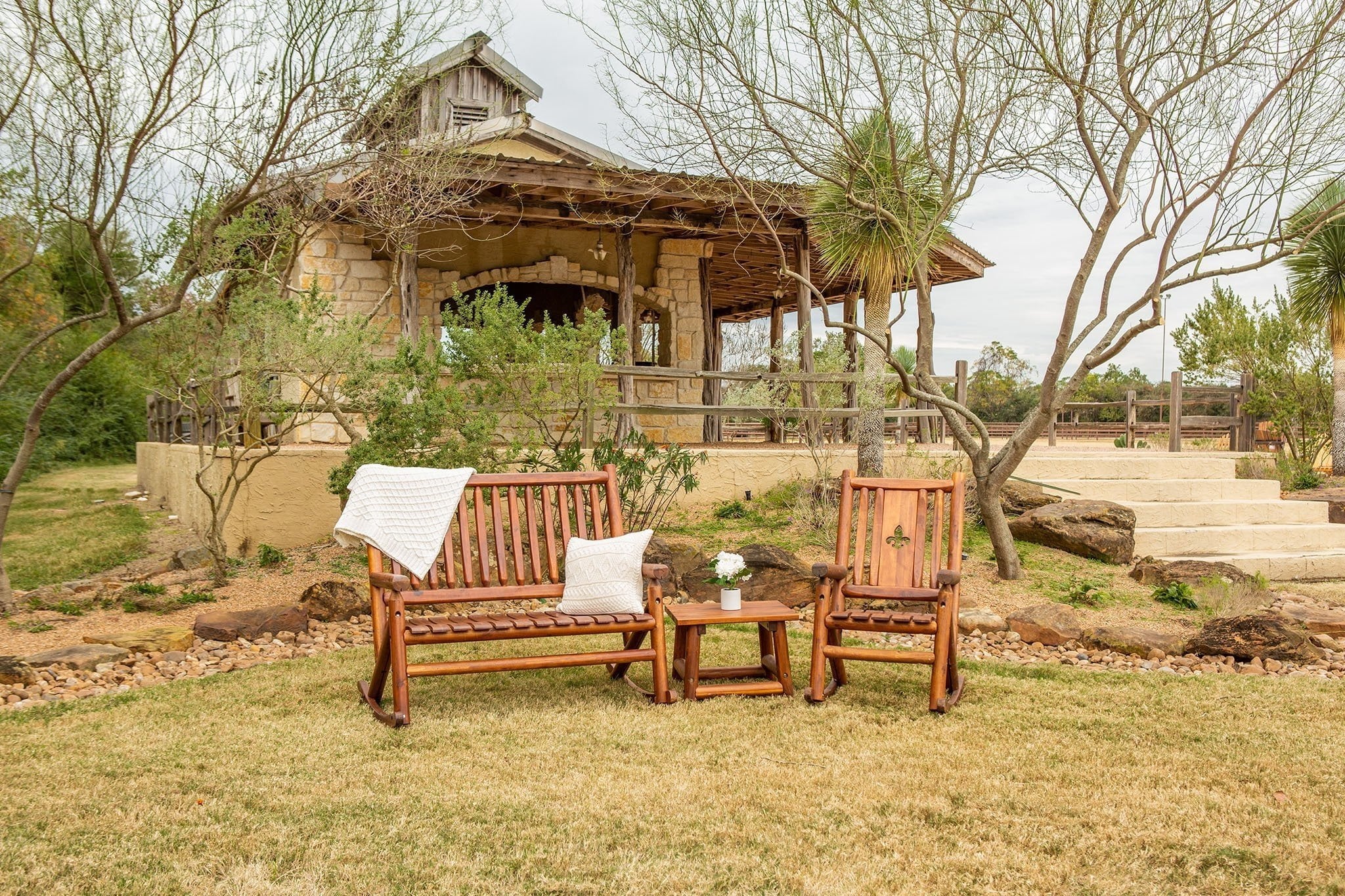 Leigh Country TX 36003 Amber-Log Fleur-De-Lis Wood Patio Rocking Chair, Brown G830203