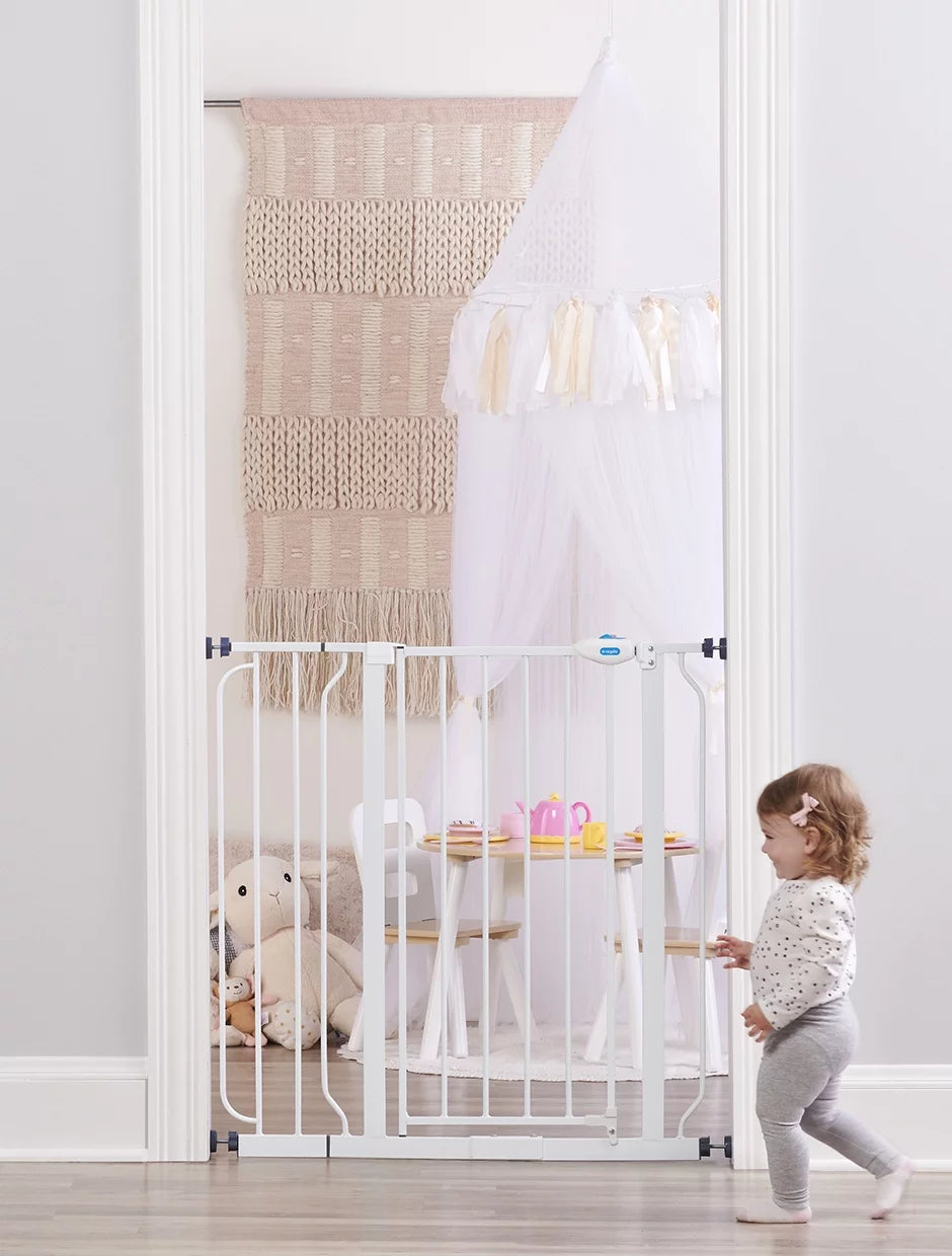Regalo Easy Step® Extra Tall Walk Thru Baby Gate, 6-24 Months P175