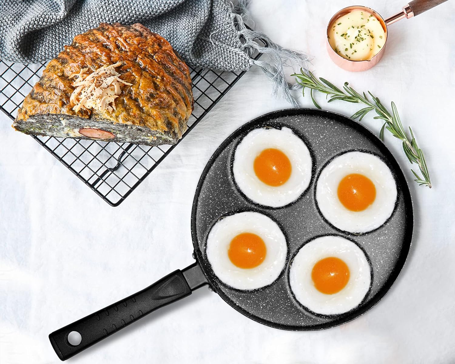MyLifeUNIT 4-Cup Nonstick Egg Frying Pan with Lid and Spatula L100310