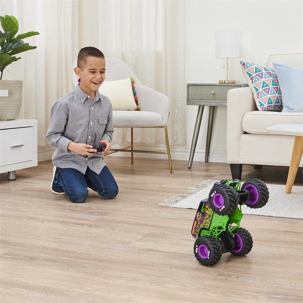 Spin Master Monster Jam Grave Digger Freestyle Force Remote Control Monster Truck S6055